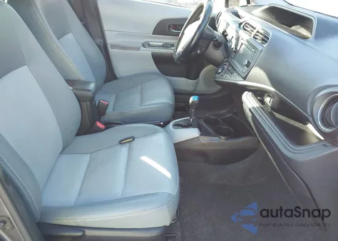 2012 Toyota Prius C Four из США, поврежденный, VIN JTDKDTB3XC1031454